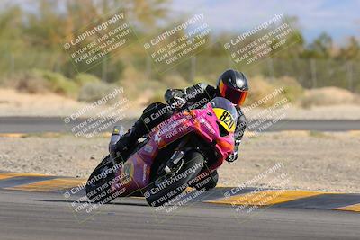 media/Nov-05-2022-SoCal Trackdays (Sat) [[f8d9b725ab]]/Turn 2 (1120am)/